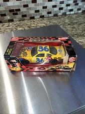 XY4 NASCAR #36 Ernie Irvan 1/24 M & M Millennium 1999 Racing Champions Stock Car