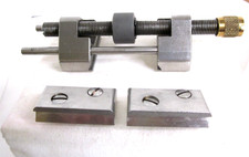 Lie Nielsen Toolworks Honing Guide w/Standard Jaws + 2 Extra Jaws w/Doc