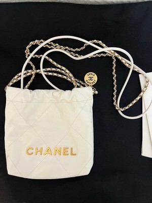 CHANEL 22 Mini Hobo Bag White Leather Authentic | eBay