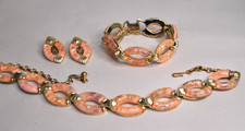 Vintage Cora Matching Coral/Pink Earrings Necklace Gold-Tone Lucite