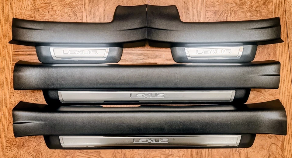 Lexus CT200h 2011-2017 Genuine OEM Illuminated Door Sills Set of 4 pieces - Image 3 of 4