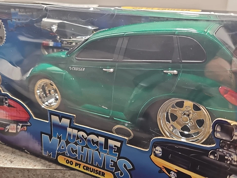 Vntg Rare 2001 Muscle Machines Green 2000 PT Cruiser 1:18 Die-Cast Car - Image 3 of 4