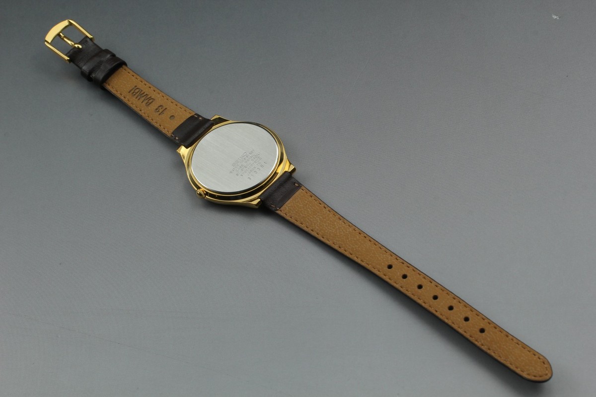 N MINT Seiko V701-1P70 Geometric Dial Gold Round Quartz Womens 