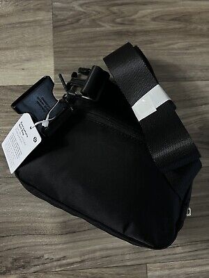Lululemon Everywhere Belt Bag One Size 1L Volume Black BLK Lululemon Everywhere Belt Bag One Size 1L Volume Black BLK