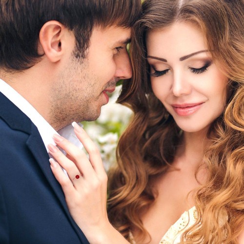 Anillo de compromiso solitario de rubí simulado corte cojín de 1,5 quilates, oro rosa de 14 quilates - Imagen 5 de 11