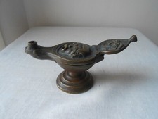 Ancienne lampe à huile bronze patiné. XIXème. Antique bronze oil.