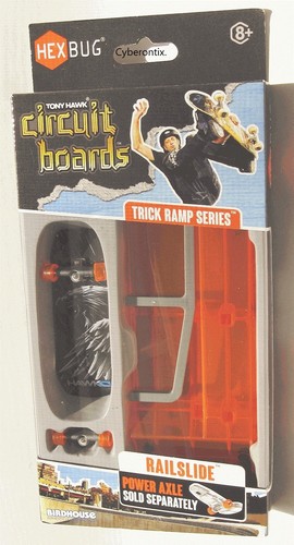 Hexbug Circuit Boards Tony Hawk Fingerboard Birdhouse RAIL SLIDE 2015 Eagle NEW