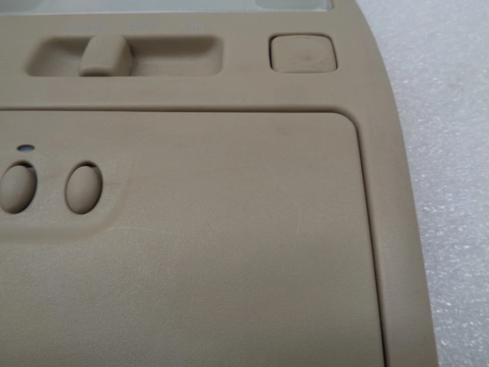 98-05 Lexus GS300 Front Top Roof Dome Map Reading Light Lamp Gray OEM KM606290 - Image 4 of 4