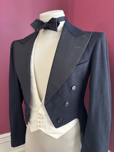 1930s Barathea Tail Coat Grosgrain Lapels 37R By Griffon Clothes 