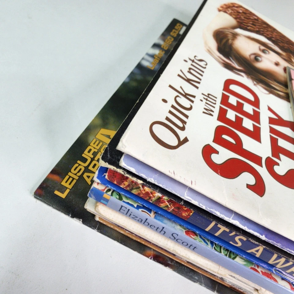 Lot of 12 Vintage Cross Stitch, Quilting, Crochet Pattern Books – Leisure Arts - Image 2 of 4