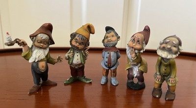 Five Vtg Gnome/Dwarf Figurines Hard Plastic 2 3/4  Ht Hong Kong Fairy Garden 