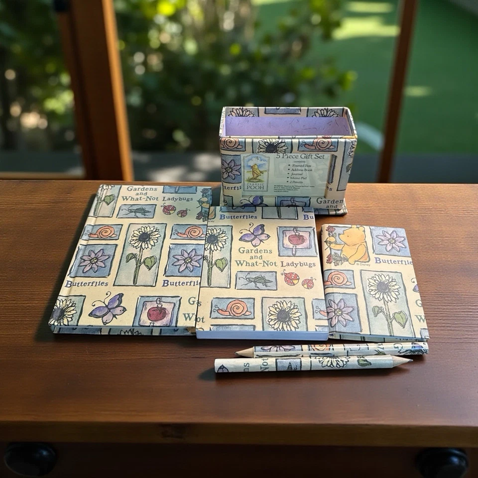 CLÁSICO POOH Juego de Regalo 5 Piezas Caja Marco Disney Memo Dirección Diario Lápices Foto 3 de 4