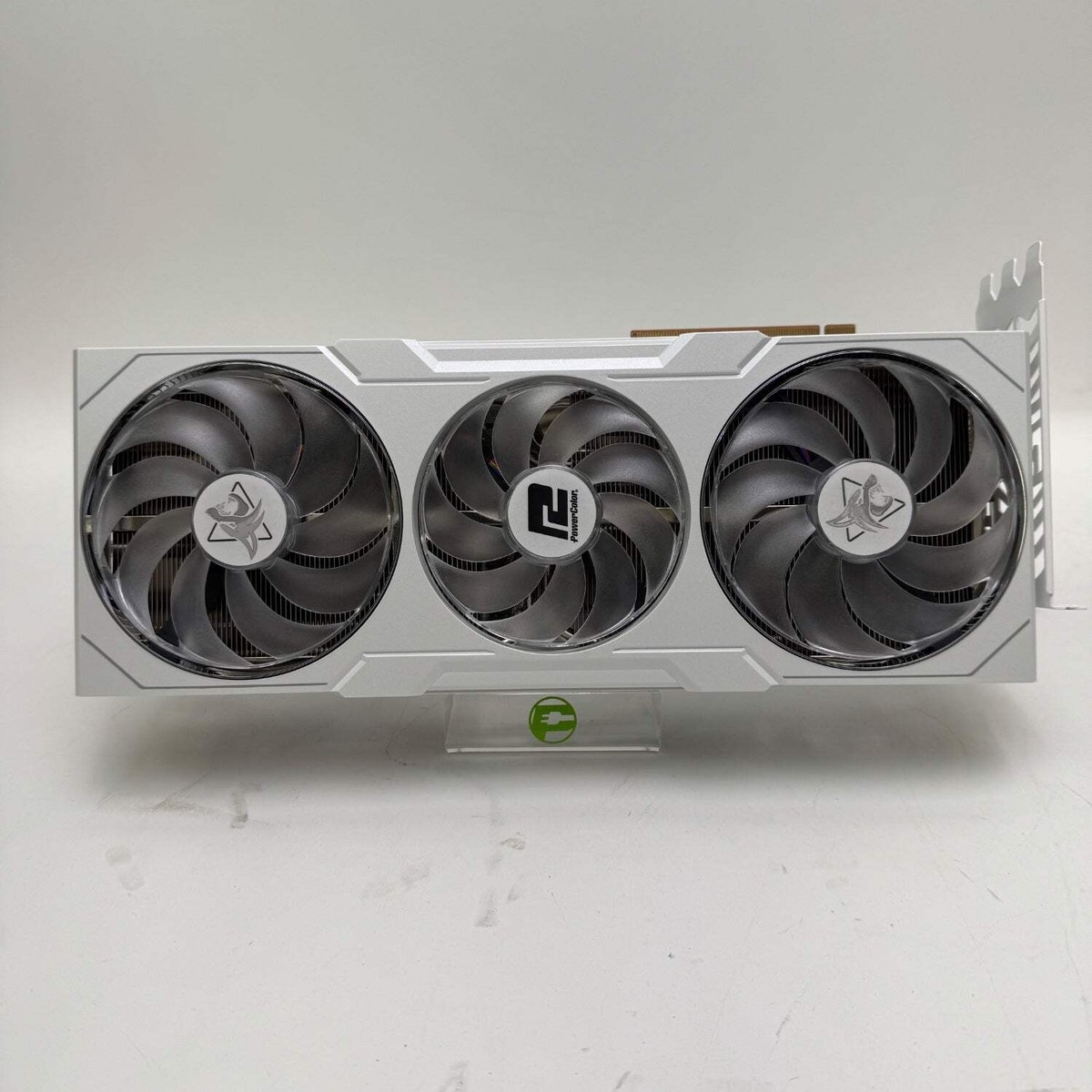 HELLHOUND グラフィックボード ホワイト a m d 7900xtx Amazon.com: PowerColor Hellhound AMD Radeon RX 6600 XT Gaming