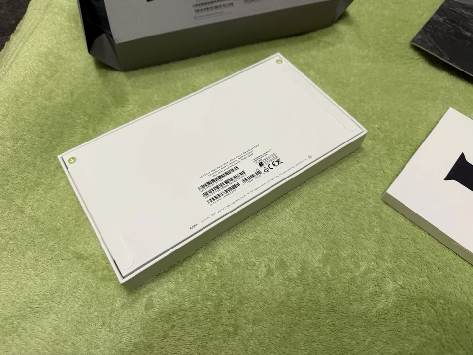 NEU Apple Watch Ultra 2 Titan schwarz – 49 mm inkl. Ocean Band schwarz – NEU - Bild 4 von 4