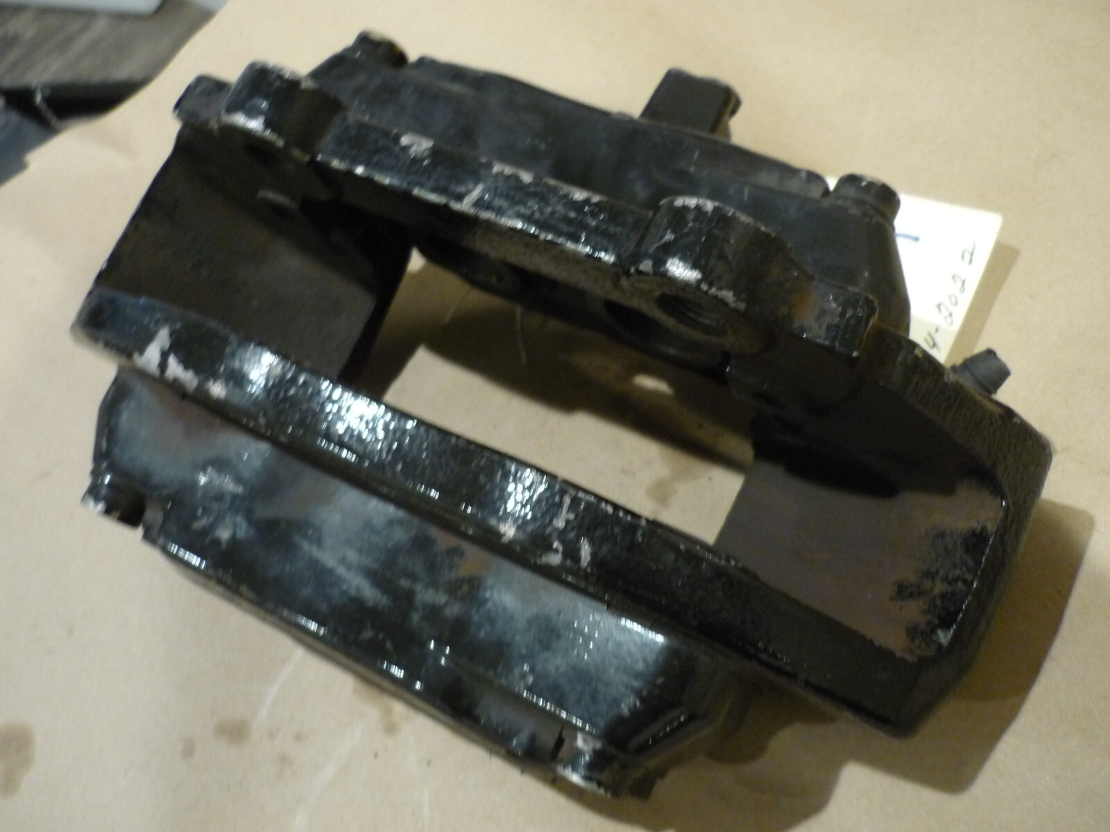 Maserati GranTurismo, Quattroporte LH Front Brake Caliper P/N 82337000