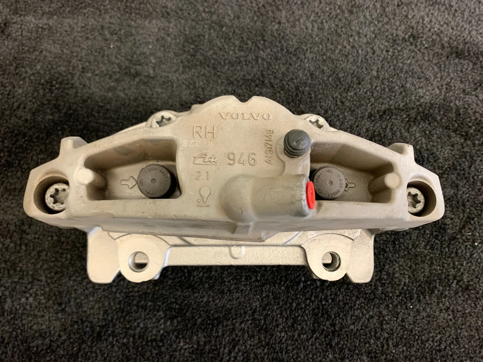 08-18 Volvo S60 V70 S80 XC70 V60 Right Front 316mm Brake Caliper 36000150 - Image 3 of 3