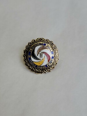 Community Action People Helping People 10 Year Service Award Pin Gold Tone