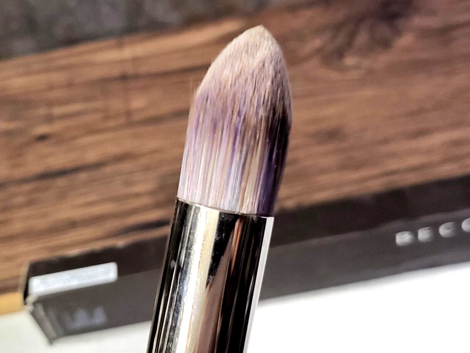 Base Becca / cepillo corrector #58 ~ tamaño completo nuevo en caja desgaste de estante Foto 2 de 4