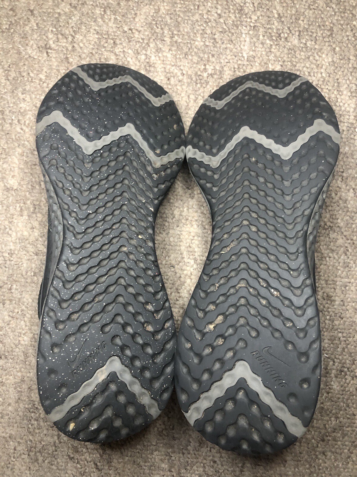 Womens Nike Revolution Black Trainers Running Shoes Size UK 7 EUR 41 eBay