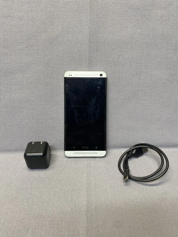 HTC One M7 Smartphone 32GB, Glacial Silver, Verizon - Image 2 of 4