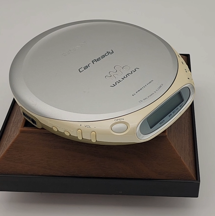Vtg Sony D-EJ368CK CD Walkman Portable CD-R/RW Silver TESTED Car