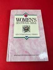 NIV Women’s Devotional Bible Zondervan Pink HC Religious Church Self Help Book
