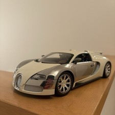 1/18 Bugatti Veyron - No Box MINICHAMPS BUGATTI VEYRON Miniature Car Bugatti