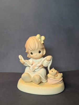 487910 Vintage Precious Moments ''Believe It Or Knot, I Luv You'' 1998