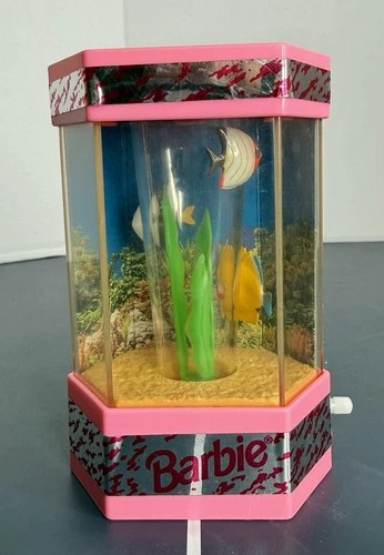 Vintage 1992 Barbie Wind Up Fish Tank in excellent working condition