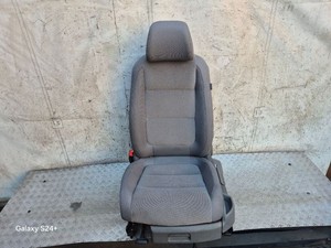 Volkswagen Golf Plus 2009 Vorne links Fahrersitz 1K4881105LE DLT59887