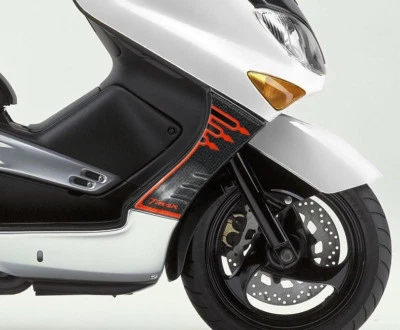 LABELBIKE 2 ADESIVI 3D compatibili per Fiancate Carena Scooter T MAX YAMAHA TMAX 2001-2007
