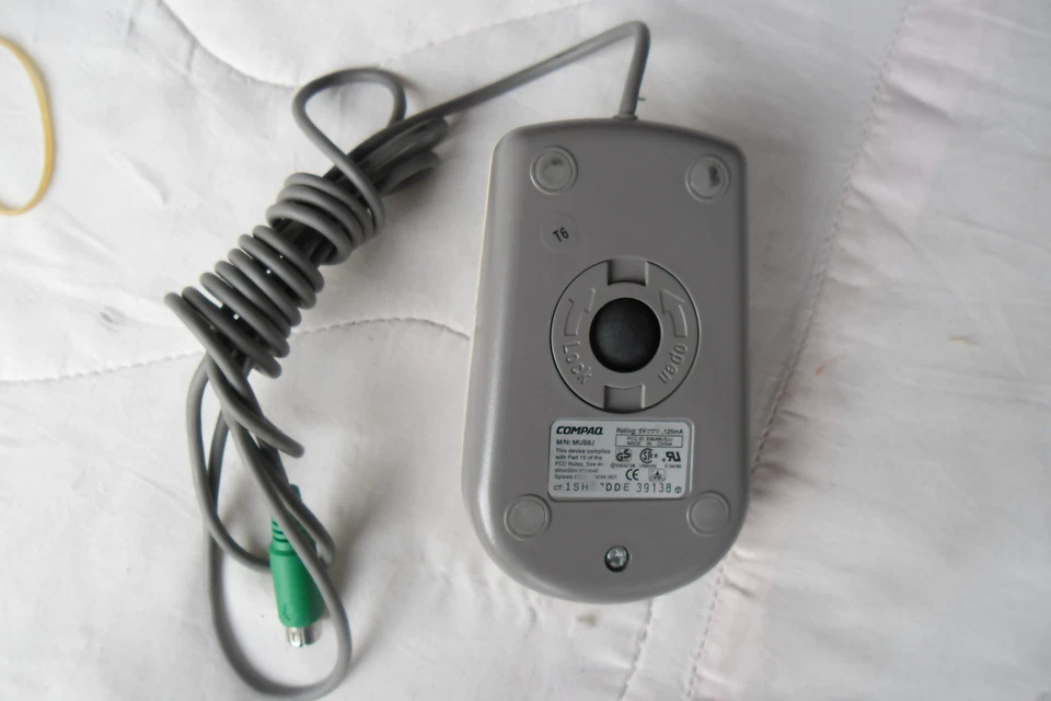Compaq 2 Button PS/2 Mouse Model MUS9J - Image 2 of 4