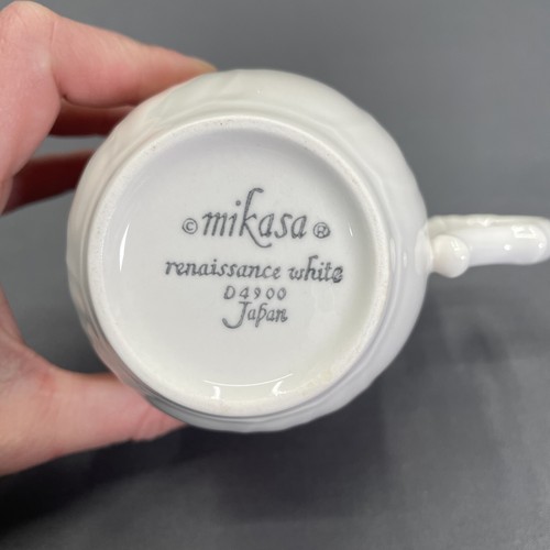 Mikasa Renaissance White 3 Mugs 3 Saucers Embossed Weave Rim Scalloped - Picture 10 of 11