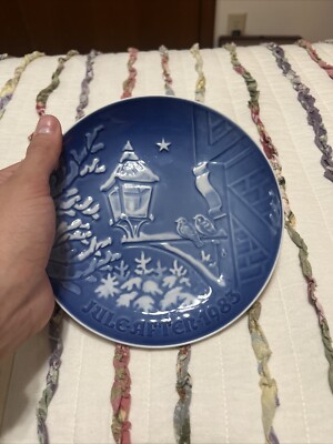 Vintage, 1983 Bing & Grondahl Christmas Decor Plate ''Christmas in The Old Town 