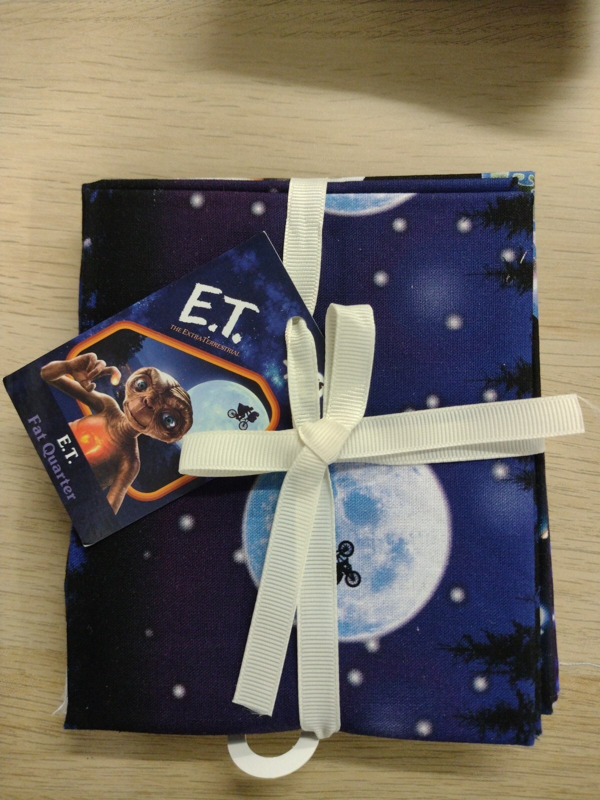 E.T. 100% Cotton Fabric Fat Quarter 4 Pack Bundle Alien Movie Universal