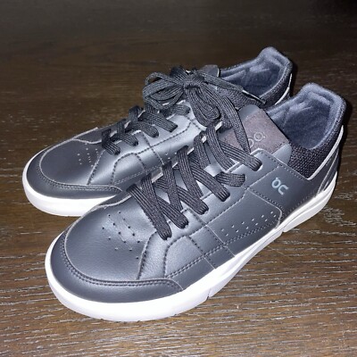 NEW On Cloud The Roger Clubhouse Shoes Sneakers Black Leather Womens 6.5