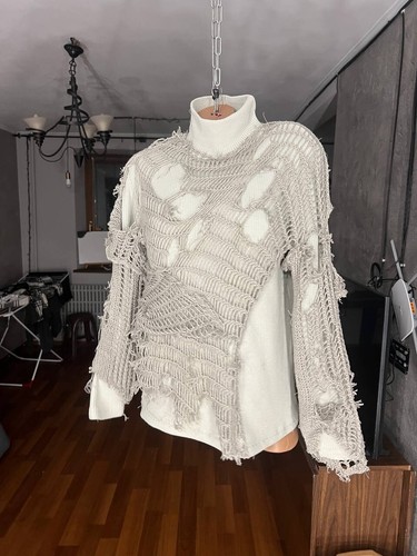 Suéter tejido envejecido vintage personalizado - hecho a mano estilo vanguardista (talla M) - Imagen 12 de 19