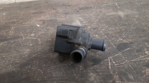 VW Golf VII 7 AU Wasserpumpe 5Q0965561B 1.6TDi 77kW CLHA 302720