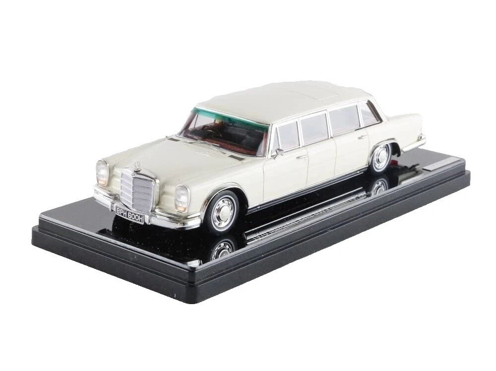 Resina TrueScale Miniatures Mercedes-Benz vehículos diecast y de juguete