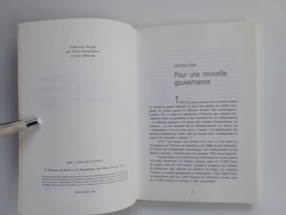 Julia Cagé - Sauver les médias - Ed. du Seuil 2015 - Photo 3/4