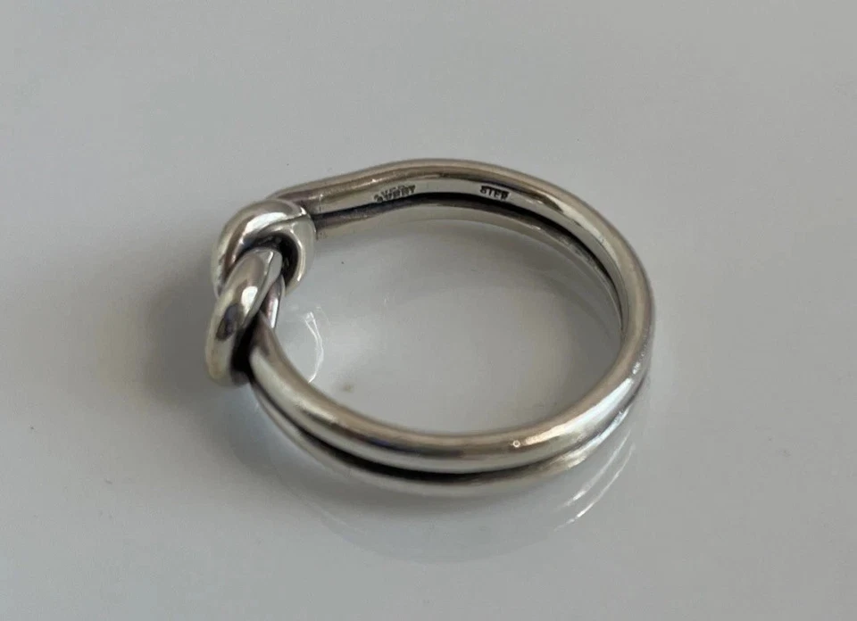 Retired James Avery Eternal Love Knot Sterling Silver Size 5 Ring signed - Imagem 4 de 4
