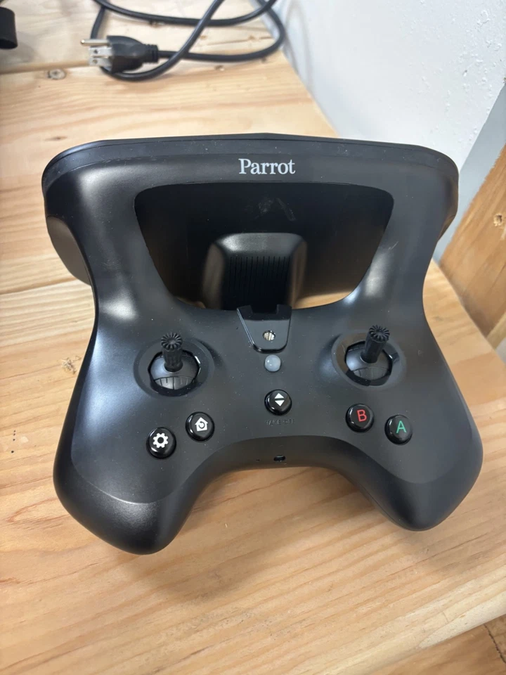 Parrot Bluegrass Chimera - Image 3 of 3