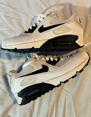 Nike Air Max 90 Essential Women s White/Black Low Top Lace-Up Sneaker 2015