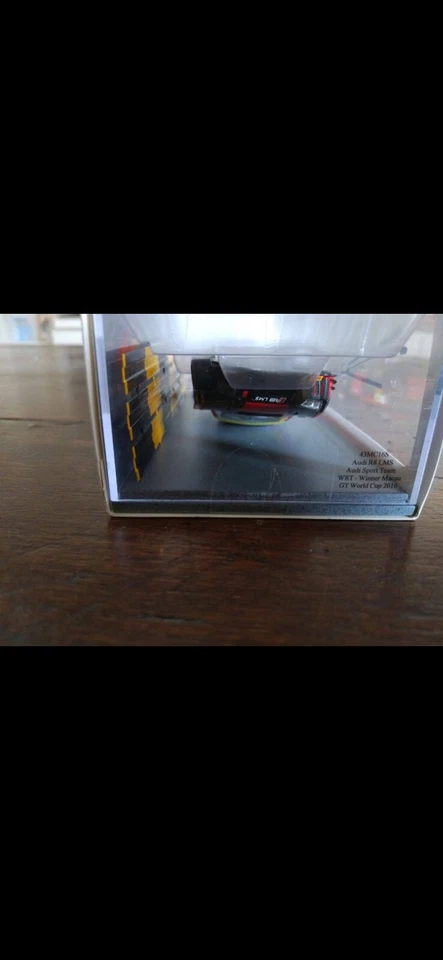 1x Spark 43MC16S AUDI R8 v10 Vanthoor MACAO 2016 - RARE - Immagine 4 di 4