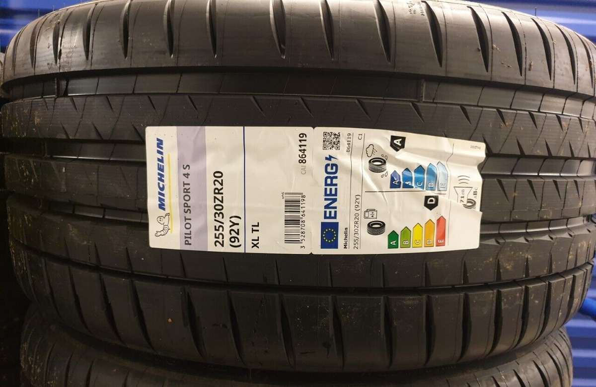 2X MICHELIN PILOT SPORT 4S 255/30 ZR20 XL 92Y UHP TYRES 255 2X MICHELIN PILOT SPORT 4S 255/30 ZR20 XL 92Y UHP TYRES 255