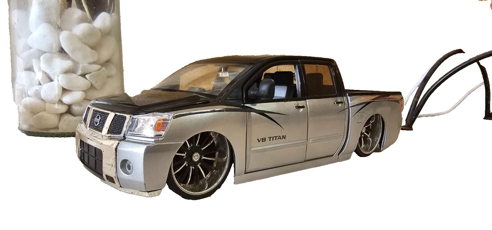 Jada Toys Nissan camionetas Diecast y de juguete