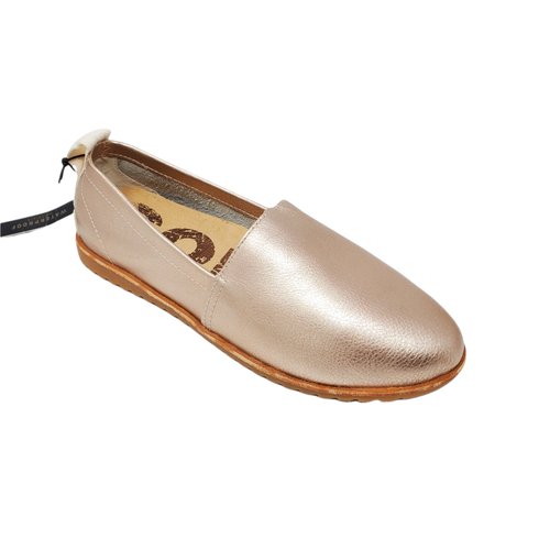 sorel leather slip ons