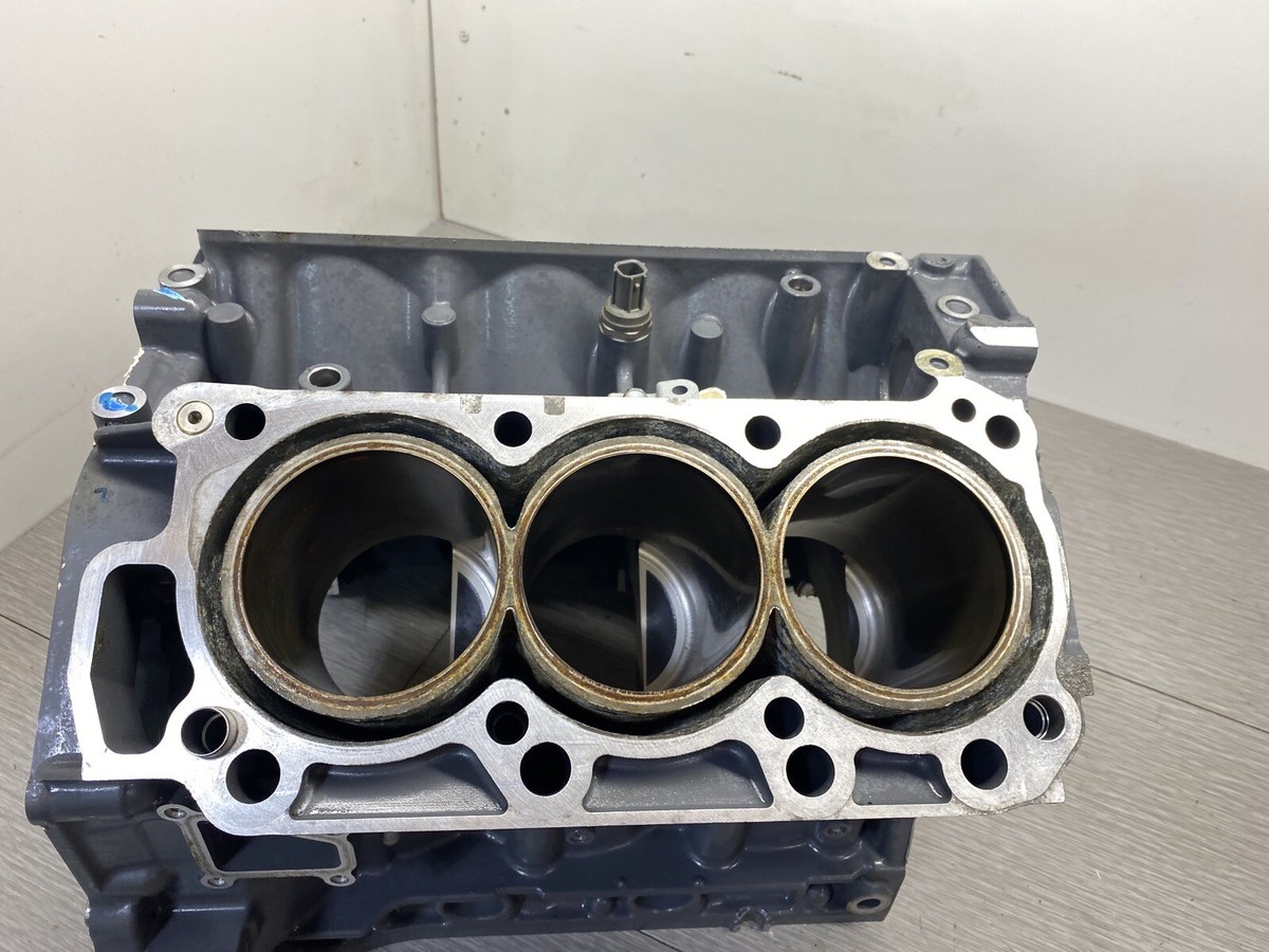 Honda 200 225 HP Engine Cylinder Block ASSY PN 12000-ZY3 Honda 200 225 HP Engine Cylinder Block ASSY PN 12000-ZY3
