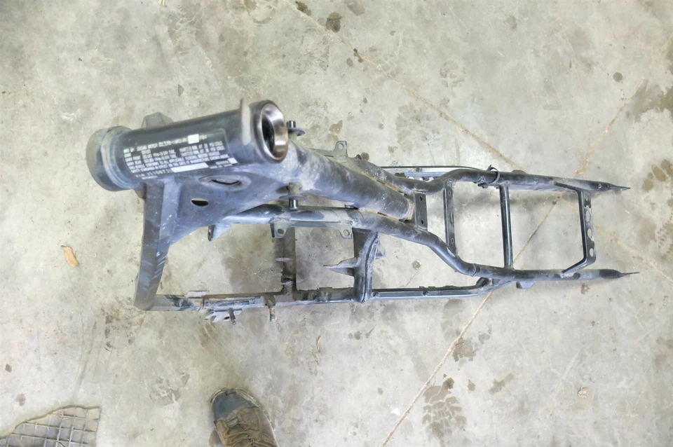 85 Suzuki GS 550 L GS550 GS550L frame chassis Foto 3 de 4