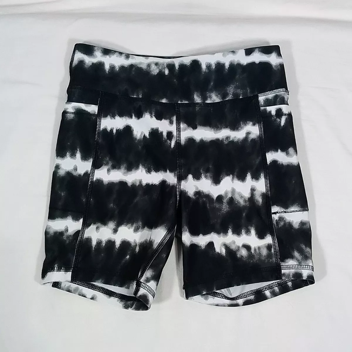 Patterned spandex shorts sale